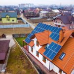PR-Przecietnie-od-32-do-39-tys.-zl-za-panele-fotowoltaiczne.-Jak-obnizyc-koszty-instalacji_small Fotowoltaika w Polsce – Przeciętnie od 32 do 39 tys. zł za panele fotowoltaiczne. Jak obniżyć koszty instalacji?
